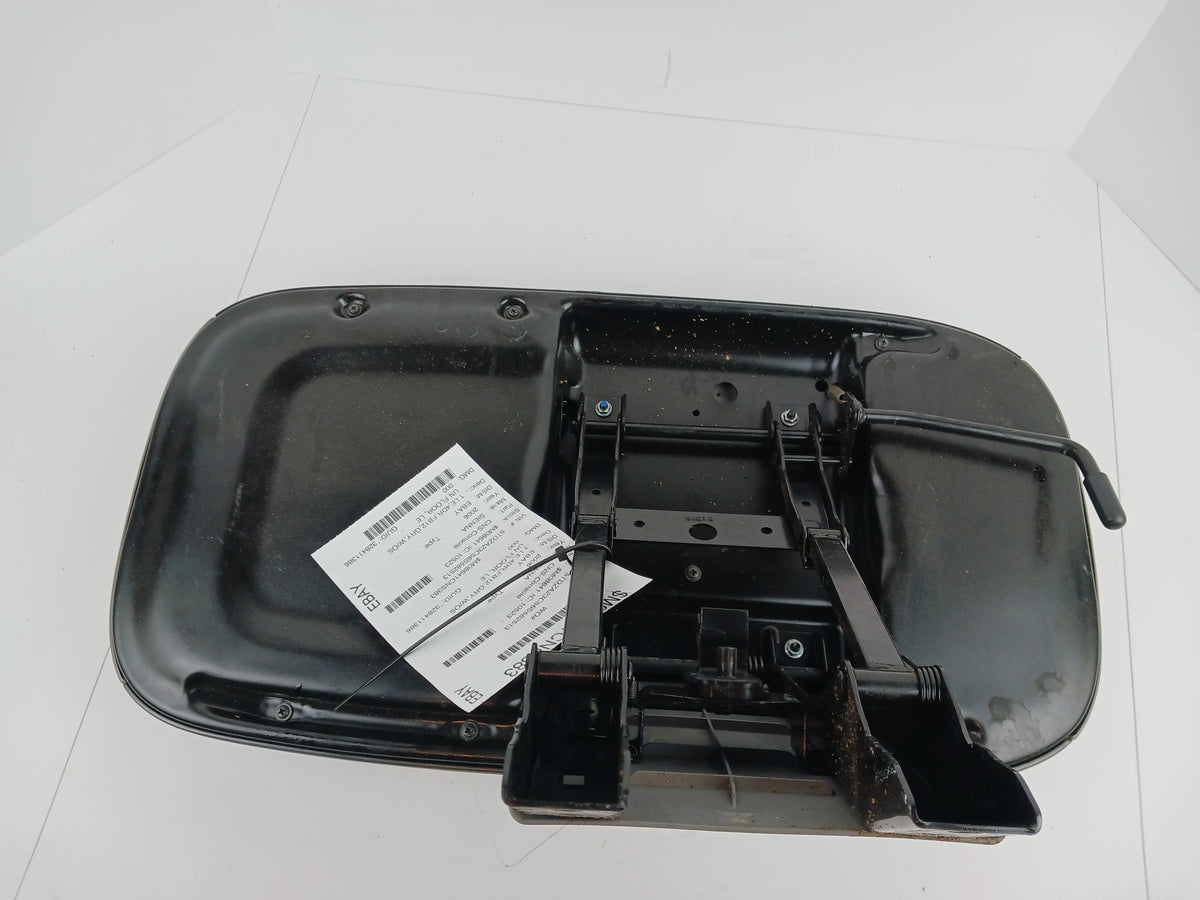 Tray Center Sienna Toyota 06 Console (Good) 05 10 09 07 08 Pre-Owned OEM 04