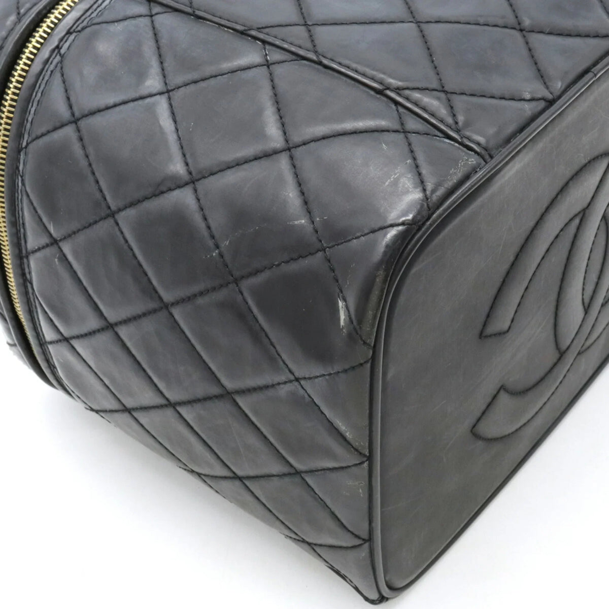 Matelasse Pre-Owned Leather Coco (Fair) Mark Shoulder Black Vanity Handbag Bag